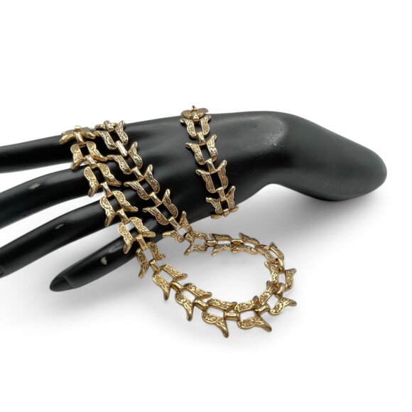 Vintage MARINO Floral Butterfly Link Necklace and Bracelet Set Gold Tone Floral - Picture 3 of 9